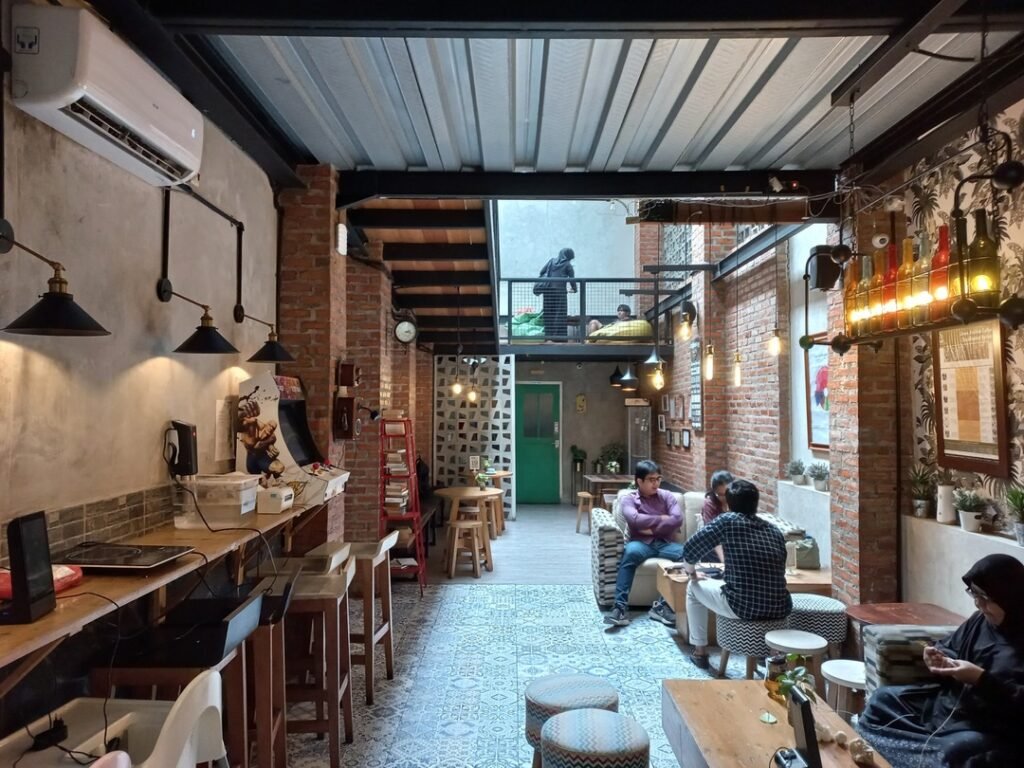 Area Indoor Third Wave