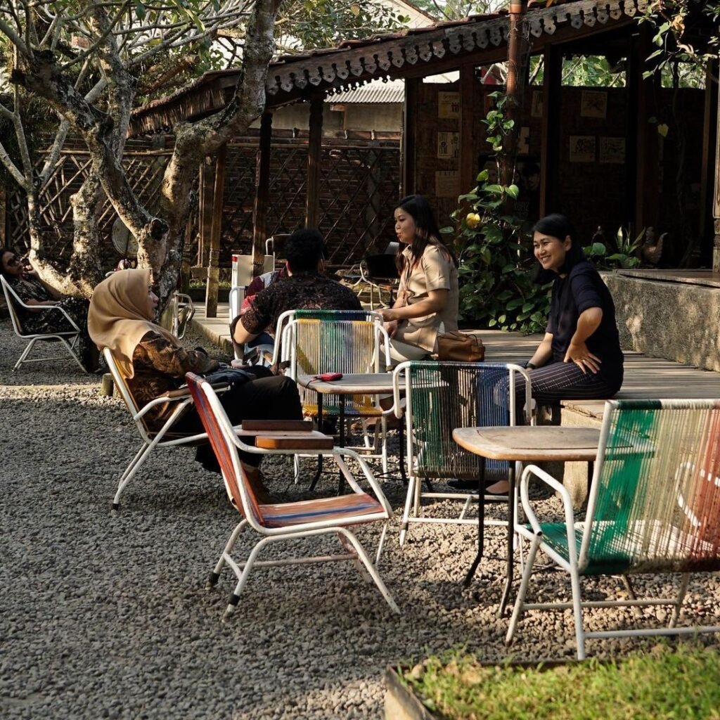 Filosofi kopi jogja outdoor